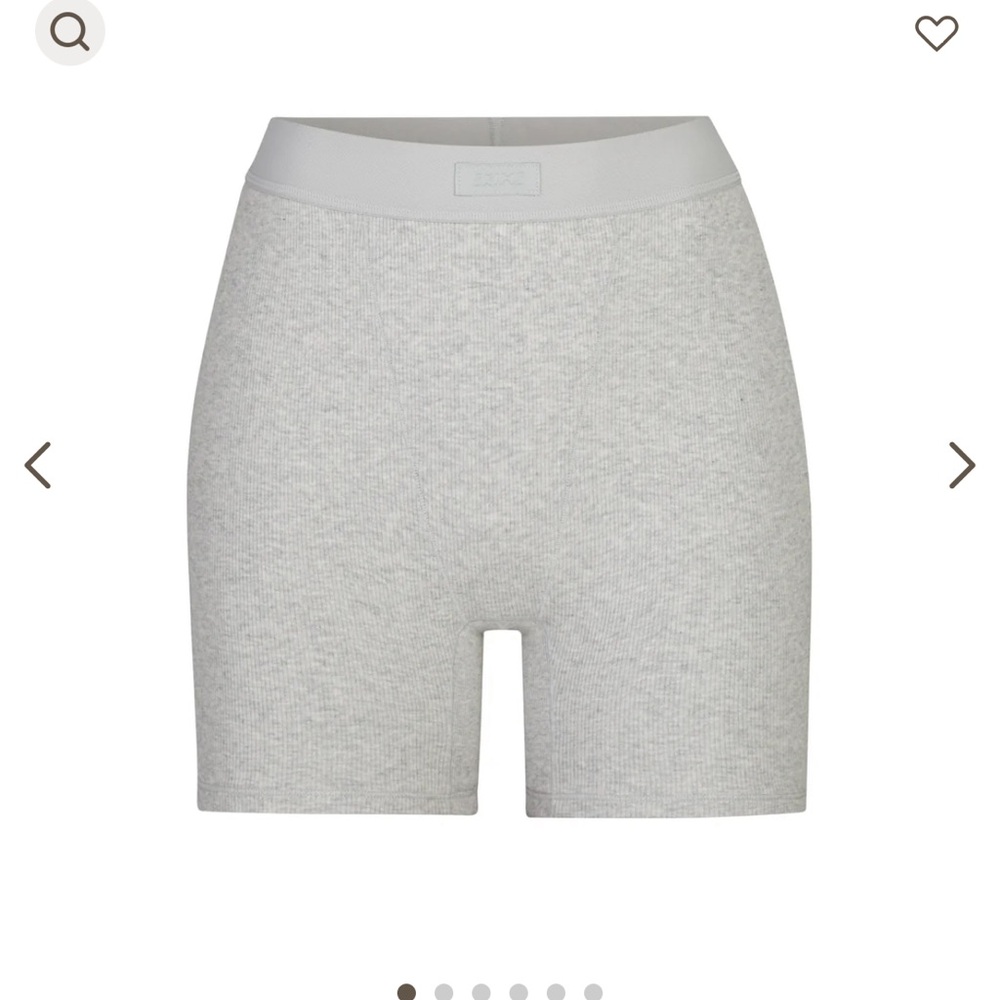 Skims boxer shorts